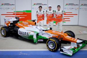 ''Ferrari'' un ''Force India'' prezentā jaunos bolīdus (+foto)