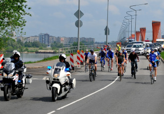 Foto: „Tele2 Rīgas velomaratonā” cīnīsies par prestižajiem SEB un Rīgas mēra kausiem Foto: „Tele2 Rīgas velomaratonā” cīnīsies par prestižajiem SEB un Rīgas mēra kausiem