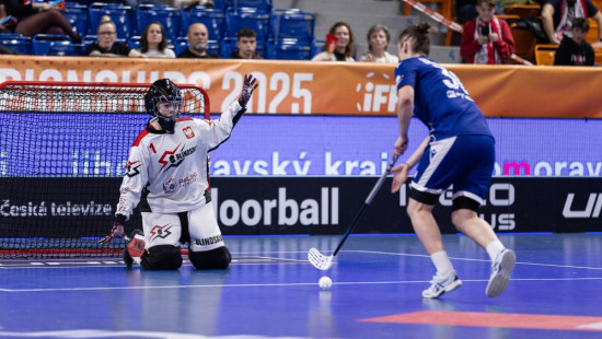 Slovākietēm komfortabla uzvara pār Poliju