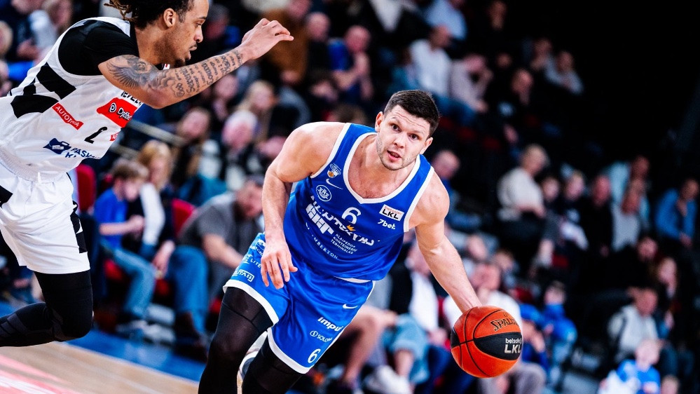 Lomažs 29 Minūtēs Iemet 20 Punktus un Atgriežas Uz Uzvaru Takas – Basketbols ziņas | Sportacentrs.com