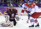 Sprukts un Vasiļjevs dod cerību, taču hokejisti piekāpjas arī čehiem