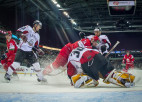 Video: Latvijas hokeja izlase pēcspēles metienu sērijā pārspēj Baltkrieviju