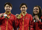 Ķīna daiļlēkšanā citām atvēl vien bronzu, triumfē 15 gadus veca sportiste