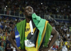 Bolts uzvar 200m, amerikāņiem lodē un desmitcīņā olimpiskie rekordi