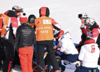 Milzu slalomā nokritušajai amerikāņu slēpotājai konstatēti kājas lūzumi
