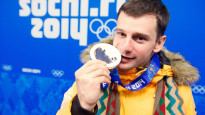 Martins Dukurs saņem Soču olimpisko sudrabu