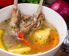 Jēra gaļas zupa
