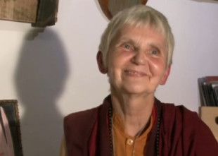 Video: Budistu mūķene Margarita Putniņa: Mēs neesam grēcinieki, tāds ir visuma likums. Videointervija