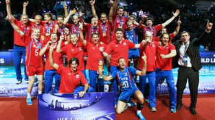 Krievijas volejbolisti trešo reizi triumfē Pasaules līgā