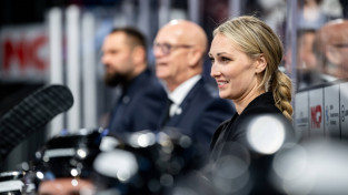 Kembela kļūst par pirmo sievieti NHL trenera asistenta postenī