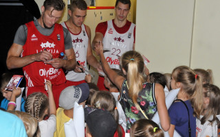 Foto: Sportland pirmie soļi basketbolā Arēnā Rīga