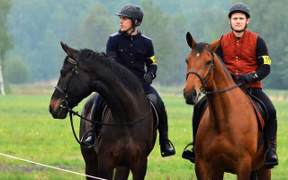 Foto: Atklāj sacensības "Horse Trail"