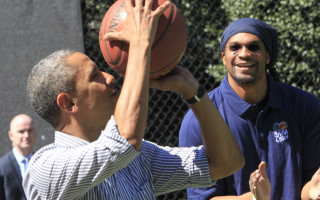 Obama labprāt kļūtu par kāda NBA kluba īpašnieku