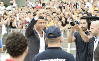 Ronaldu: "Spēlētāji manā vecumā parasti dodas uz Kataru vai Ķīnu"