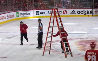 Video: NHL jocīgākie momenti maija sākumā