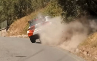 Video: Seska/Franča ekipāžas avārija Romas rallijā