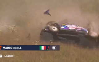 Video: Pamatīgu avāriju "Vecpils" ātrumposmā piedzīvo itāļu ekipāža