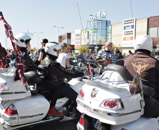 Ar tradicionālo motociklu parādi atklās 2015.gada motosezonu