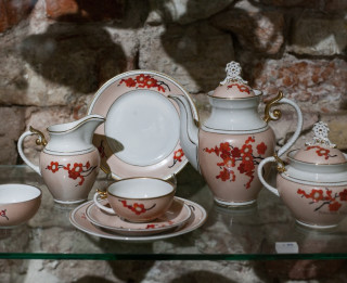 Nodarbības “Servīzes dizains”. Izglītojošā programma Rīgas Porcelāna muzejā