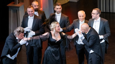 Ar žilbinošu koncertizrādi svinēs Latvijas nevalstiskā Operetes teātra desmitgadi