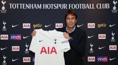 Antonio Konte turpinās darbu ar Premjerlīgas klubu ''Tottenham''