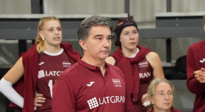Latvijas U-22 sieviešu volejbola izlase devusies uz Eiropas čempionāta finālturnīru