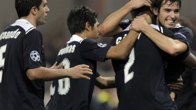 "Bordeaux" futbolisti atzīmē vārtu guvumu
Foto : AFP/Scanpix