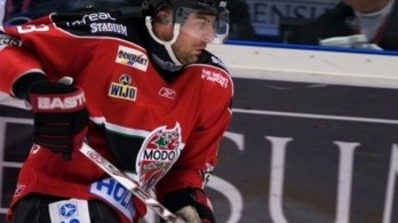 Šajā attēlā Atvars Tribuncovs vēl "MoDo Hockey" formā.
Foto: Bildbyrån