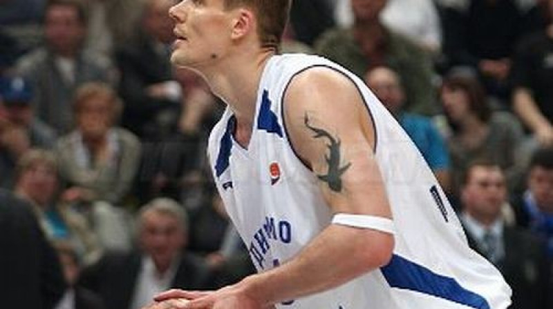 Roberts Javtoks bija viens no trim lietuviešiem, kurus atzina par labākajiem savās pozīcijās.