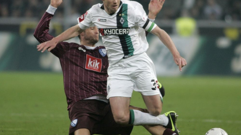 "Borussia" kapteinis Filips Dēms uzvarējis divcīņā
Foto: AP
