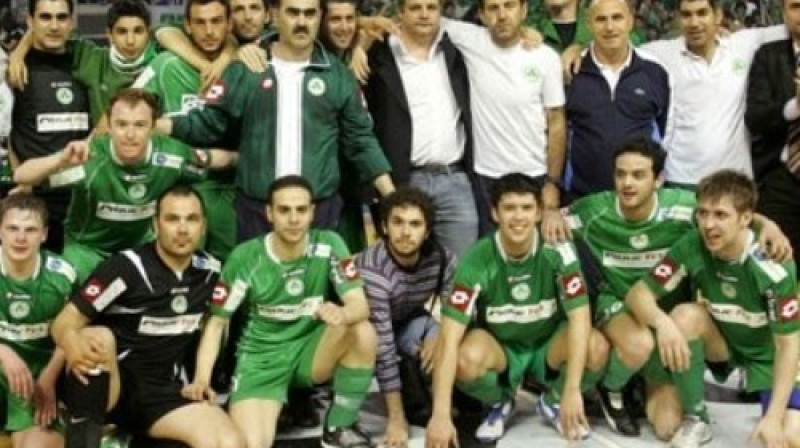 Nikosijas "Omonoia"
Igors Dacko un Aleksandrs Žukovs - apakšējā rindā pirmais un trešais no labās puses
Foto: www.kerkida.net