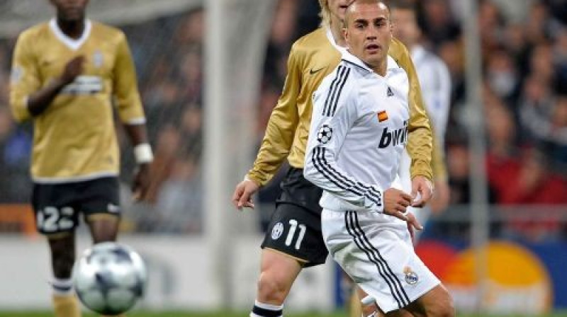Fabio Kanavaro šīs sezonas UEFA Čempionu līgas spēlē pret ''Juventus''