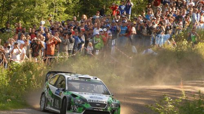 Katru gadu līdzjutēju Somijas rallijā ir ļoti daudz
Foto: www.ewrc.cz