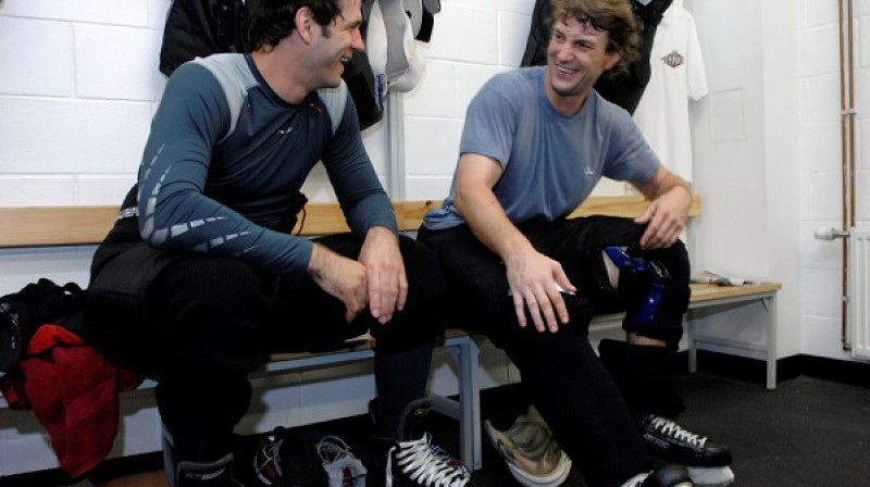 Vai Ģirts Ankipāns un Sandis Ozoliņš smaidīs arī pēc spēles?
Foto: Romāns Kokšarovs, ''Sporta Avīze'', f-64