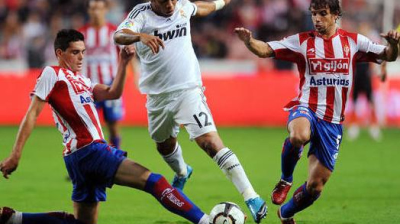 "Sporting Gijon" un "Real Madrid" spēles epizode
Foto: AFP