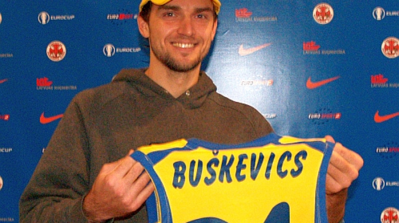 Sandis Buškevics laukumā dosies ar 24. numuru.
Foto: ventasbalss.lv