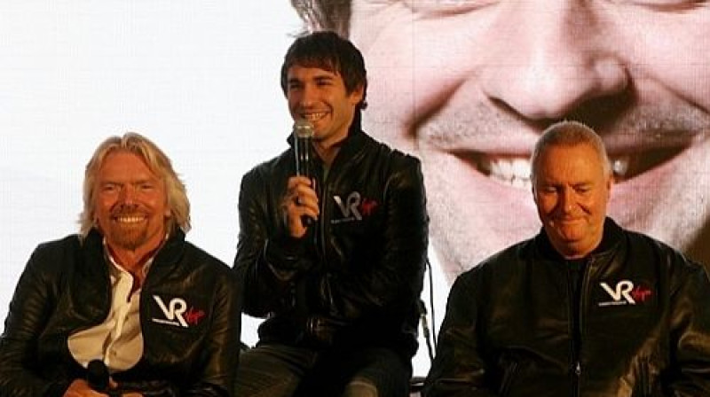 Ričards Brensons, Timo Gloks un Džons Būts
Foto: Sutton Motorsport