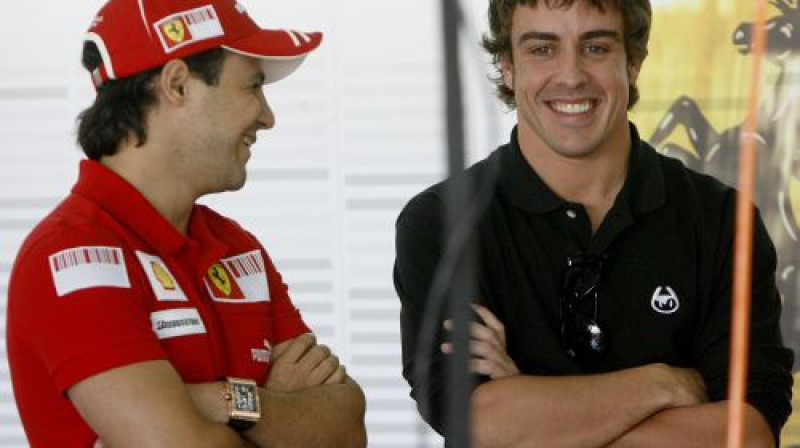 Felipe Masa un Fernando Alonso
Foto: AFP/Scanpix