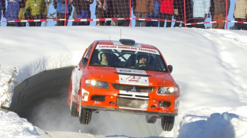 Andis Neikšāns/Pēteris Dzirkals
Foto: Hiroši Seiki