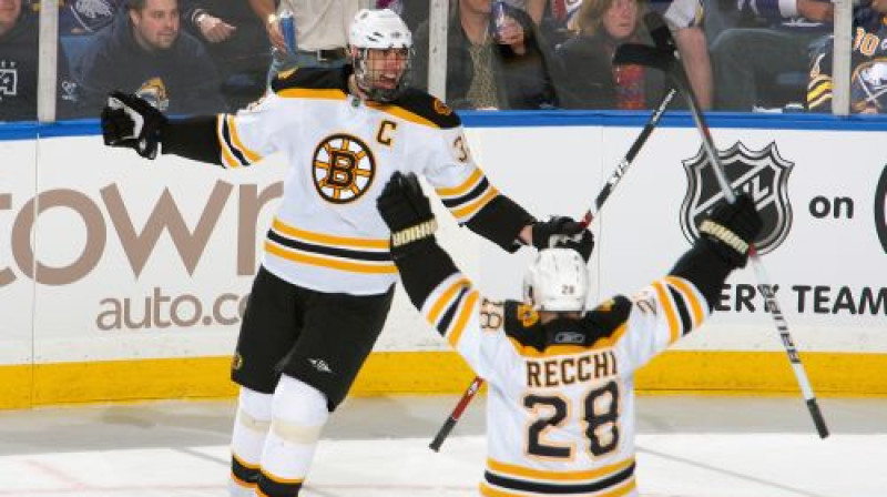 Zdeno Hara un Marks Reki
Foto: AFP/Scanpix