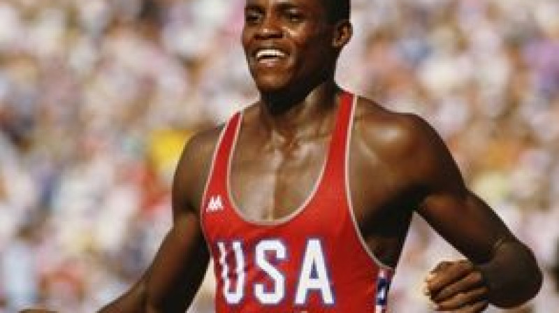 Karls Lūiss - četras zelta medaļas 1984. gada olimpiskajās spēlēs vieglatlētikā