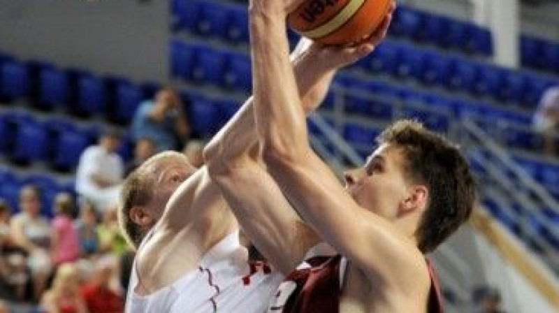 Česlavs Mateikovičs uzbrukumā 
Foto: FIBA Europe