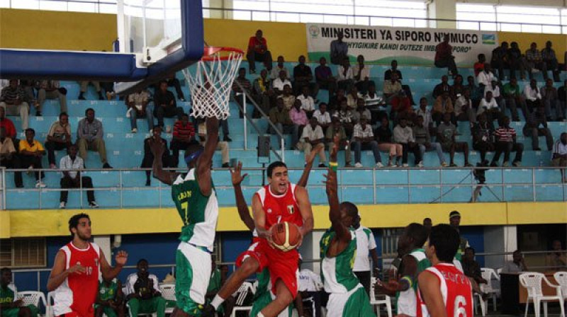 Ēgiptes basketbolisti spēlē ar Gabonu
Foto: www.rwanda2010.fiba-afrique.org