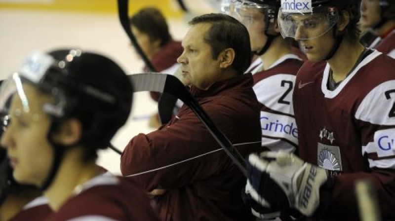 Latvijas U-20 hokeja izlasei šodien otrais pārbaudījums pasaules čempionātā.
Foto: Romāns Kokšarovs, Sporta Avīze