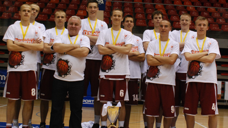 Swedbank LJBL čempioni U17 grupā - Jelgavas basketbolisti.
Foto: Irita Cirīte