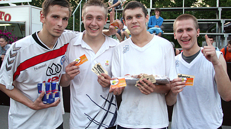 "Ghetto Football" čempioni - "Oskaram bija vienalga"
Foto: Renārs Buivids