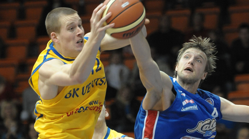 Sema Vilarda "double-double" uzvaru komandai tomēr nesagādāja
Foto: bkventspils.lv