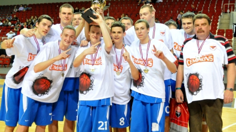 Ventspils Spars: Swedbank LJBL U19 grupas čempioni.
Foto: Romualds Vambuts