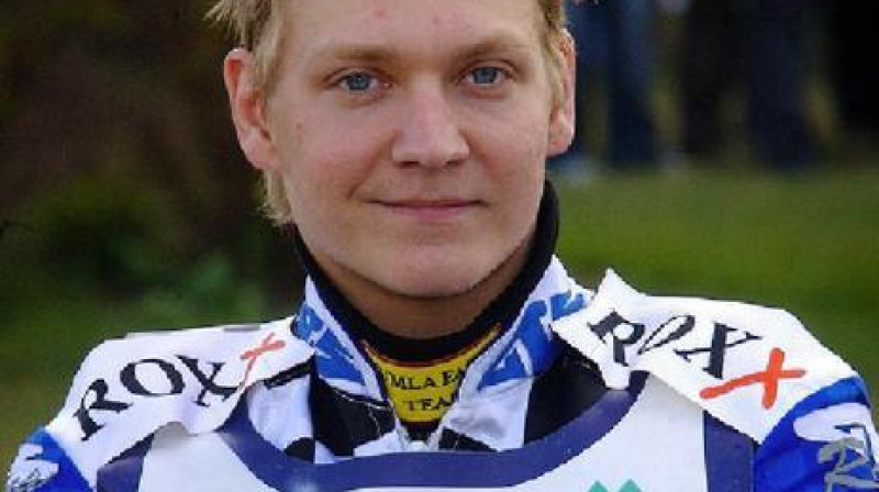 Fredriks Lindgrens guva pirmo uzvaru karjerā spīdveja GP posmos.