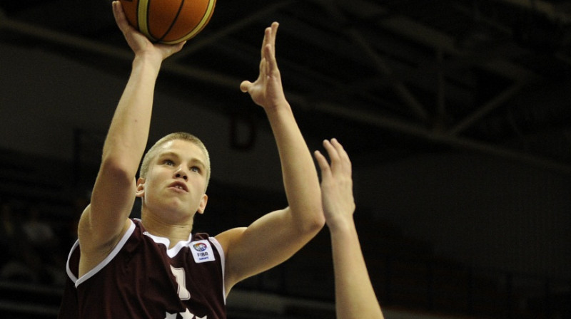 Ervīns Mežnieks-Zahars
Foto: Romāns Kokšarovs, "Sporta Avīze", f64